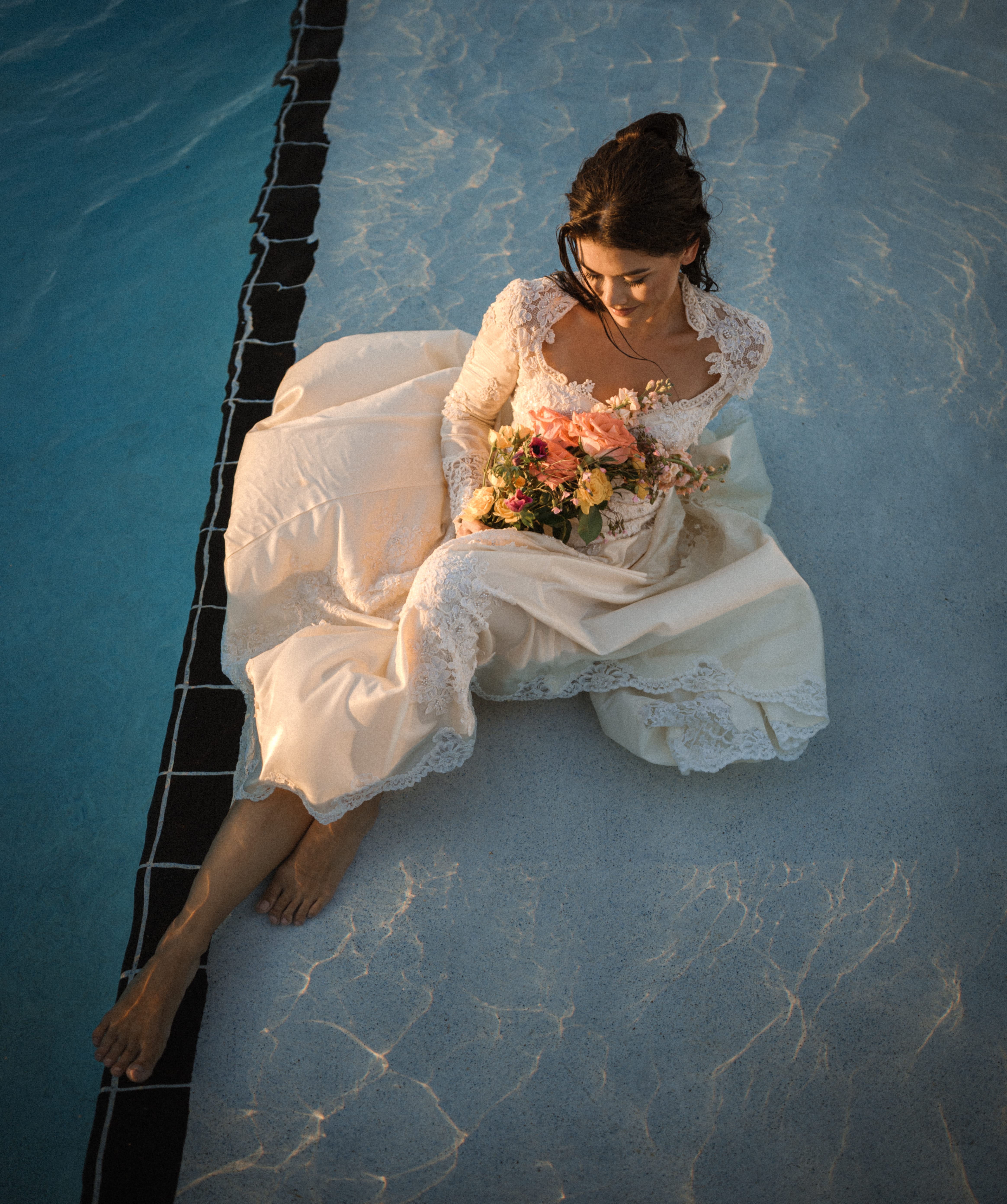 Overhead bride shallow pool bouquet